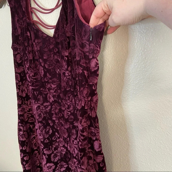 CDC Vintage Velvet Dress Floral Jacquard Open Back Midi Size 10 Crush Velvet - Picture 14 of 17